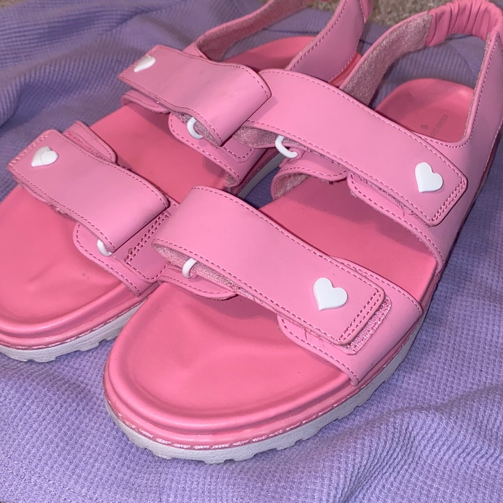 Stoney clover lane pink sandals with hearts